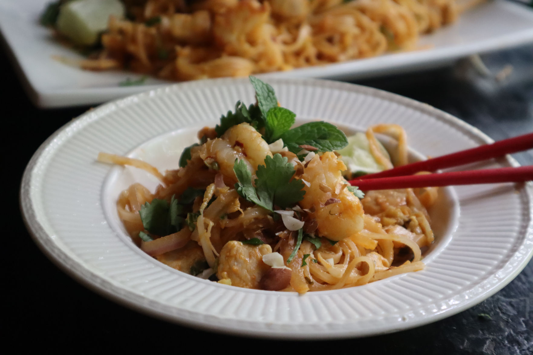 FOOD-CHICKEN-SHRIMP-PADTHAI-1-PG